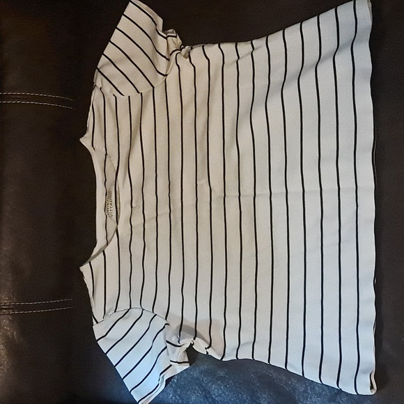 Adrienne Vittadini Black & White Striped Crew Neck Cropped Short Sleeve Top L - Picture 2 of 10